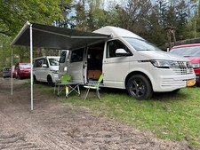 VW Bus T6.1 California Wohnmobil Hochdach ALLRAD 1500 km  KÜCHE Standheizung LED