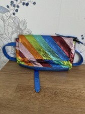 Fredsbruder Clutch Bauchtasche