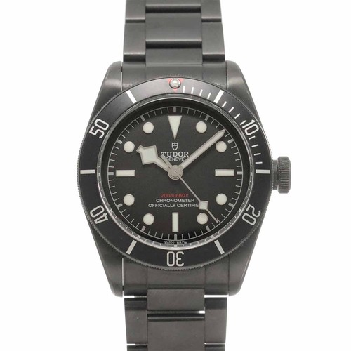 Tudor heritage black - heritage, bay