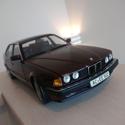 Minichamps bmw 730i - 1/18,