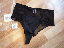 String-Tanga mit Netzpanty