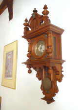 S32 -- Gründerzeit Wanduhr