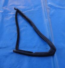 VW Golf 1 Cabrio Dichtung Ausstellfenster Dreiecksfensterdichtung Drehbar rechts