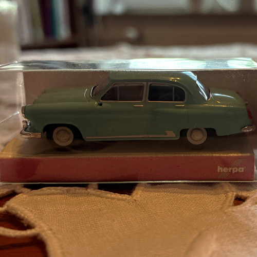 Herpa wolga gaz m21 - wolga, pkw