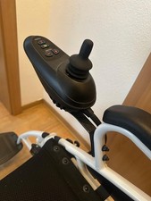 Antar elektrischer Rollstuhl
