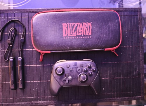 Nintendo switch - +,