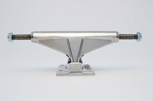 Venture trucks skateboard - venture,