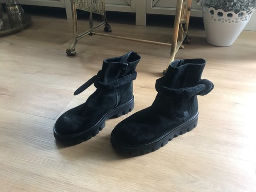 Stiefelette von rundholz - von,