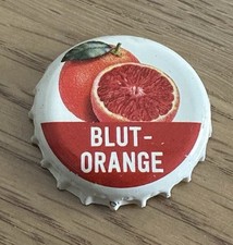 Gebrauchter, weiss-roter Kronkorken von Veltins: BLUT-ORANGE