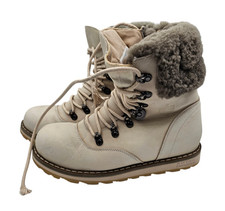 Royal Canadian Womens Sz 8