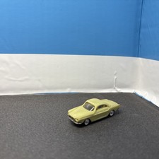 Renault Caravelle Coupe in Mintgrün  H0 1:87 Mit Gebrauchsspuren.