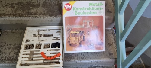 Metall konstruktions baukasten - metall,