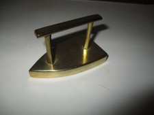 Kleines altes Bügeleisen