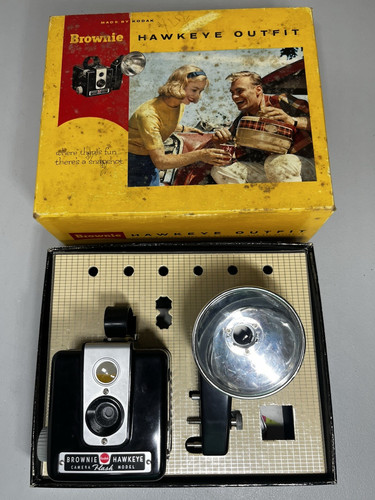 Vintage kodak brownie - vintage, hawkeye