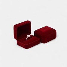 Weinrot Ringbox mit LED Licht