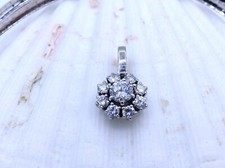 Feiner Brillantanhänger