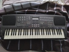 Farfìsa Electronic Piano Keyboard 61 Keys LED Display USB Interface Portable