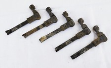 5 Stück antike Eisen Fensterladen Männchen