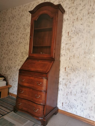 Aufsatzsekretär