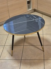 Beistelltisch Im Retro Design