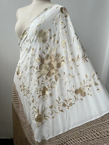 Manton manila flamenco - ,