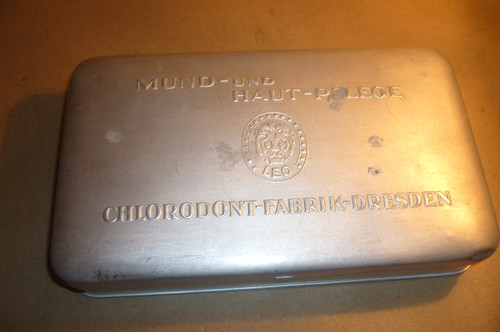 Antike große blech dose - -,