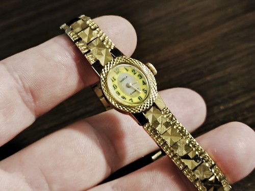 Vintage damenuhr chaika - damenuhr,