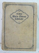 Clementine Helm Klein Dinas