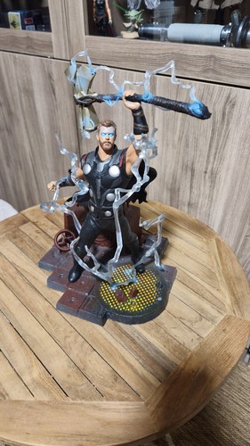 Diamond select toys marvel - select,