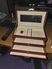 Schöner Schmuckkoffer /