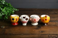 Schöner handbemalter Keramik Eierbecher Katze Schaf Kuh Huhn Bauernhof Tier Geschenk