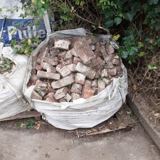 Klinker Klinkersteine aus Rückbau für  Brunnen oder Mauer im Garten