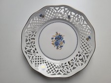 Durchbruch-Teller, Durchbruchporzellan, Schumann, d. ca. 26 cm, Blumen, Muster 
