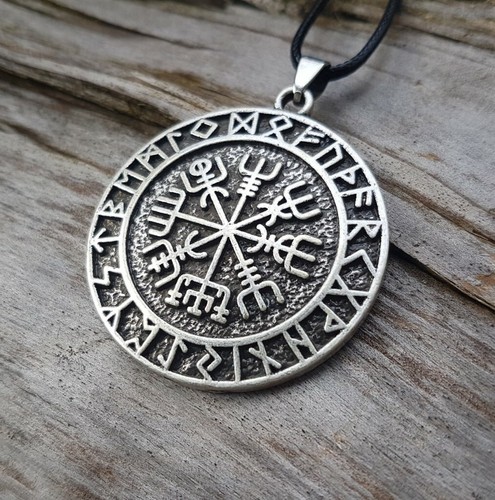 Anhänger vegvisir ornamente - vegvisir,