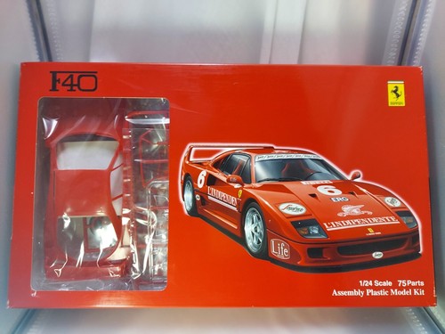 Fujimi ferrari f40 - ferrari, colombo