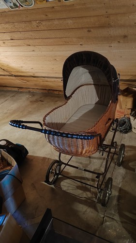 Retro babywagen - retro,