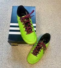 adidas - Fußballschuhe - Sport- bzw. Hallenschuhe  - Gr. 35 - neongrün
