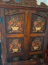 Bauernschrank, Truhe, Spiegel - erhabene Handschnitzerei, handbemalt
