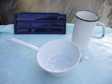 3 Teile Emaille Konvolut Sieb