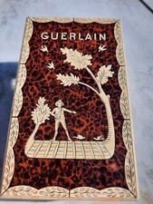 LEERKARTON FÜR Güërlâin