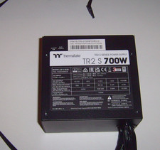 Thermaltake TR2 S 700W