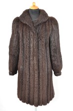 A1780 NUTRIA MANTEL ECHT PELZ