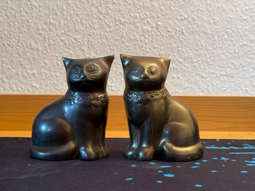 Katzen figuren aus massiv - 2x,
