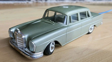 GAMA 475 MERCEDES 220S W111