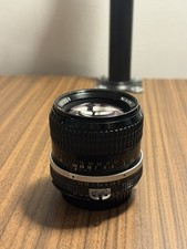 Nikon Nikkor 85mm f/2 Ai