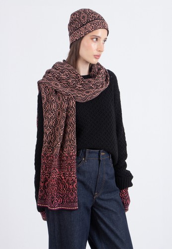 Ivko scarf ornament pattern - ornament,
