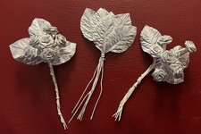 Dekorative künstliche Blumen aus Kunst Seide, Silber, Mini Rosen, Blätter silber