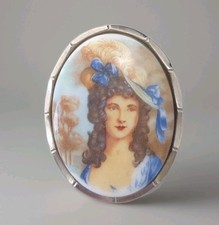 Brosche Lady Eleanor Oval