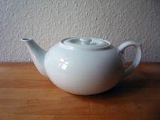 weiße flache Teekanne - Tee Kanne - Kaffeekanne / Porzellan