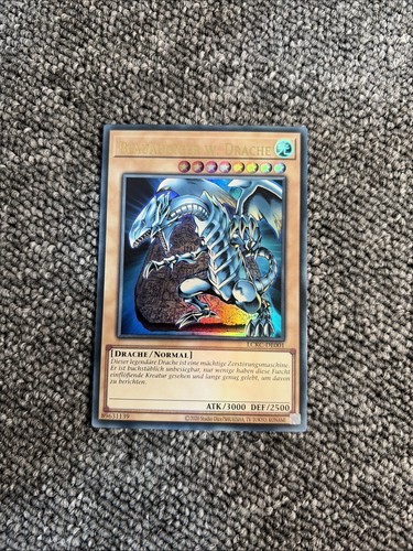 Blauäugiger weißer drache - blauäugiger,